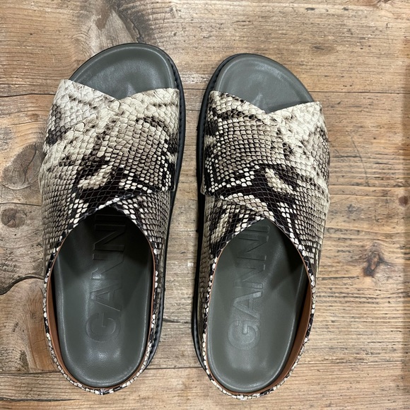 Ganni crossover sandals - Picture 3 of 4